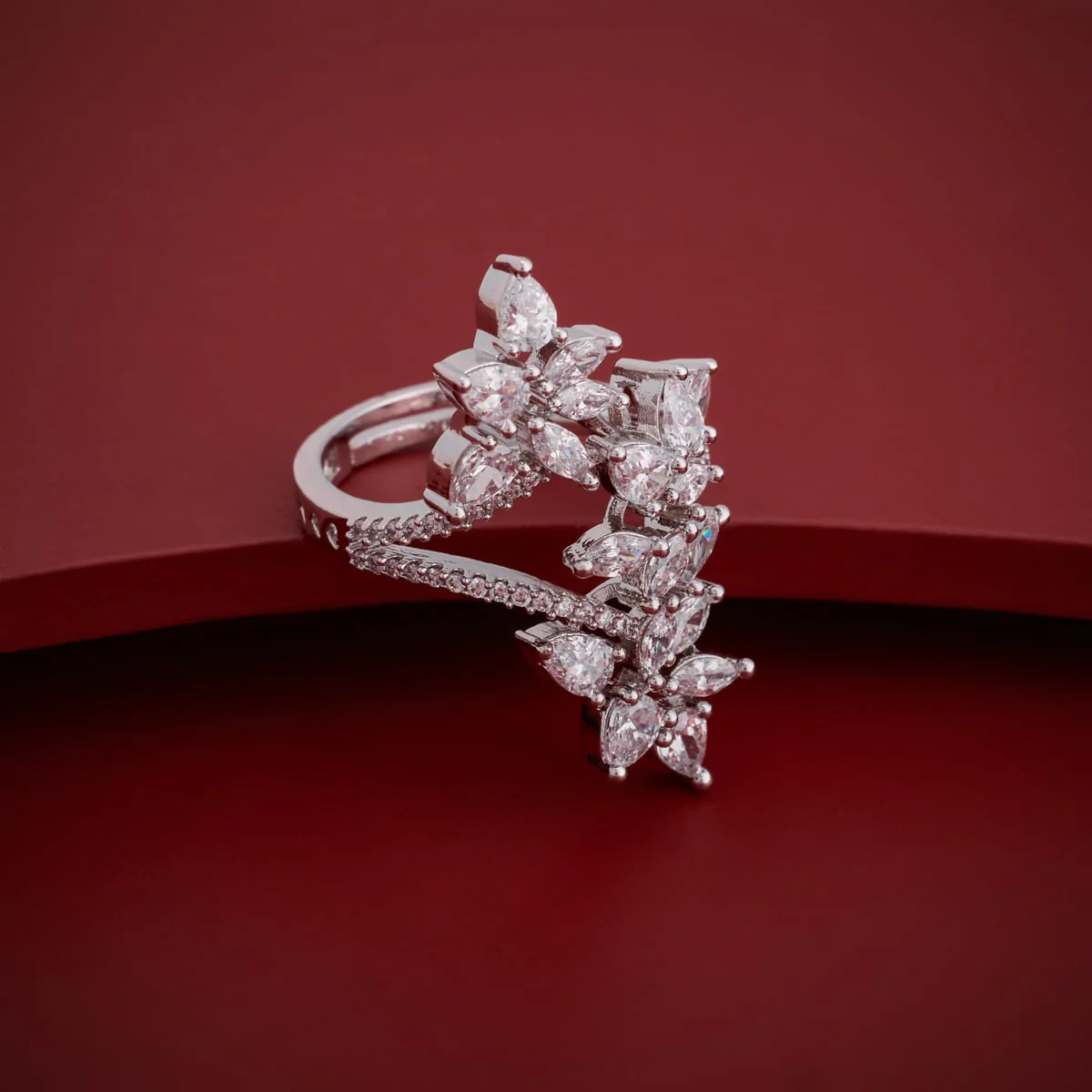 Zircon Finger Ring 197286 - Image 2