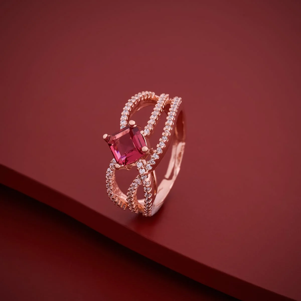 Zircon Finger Ring 197390 - Image 2