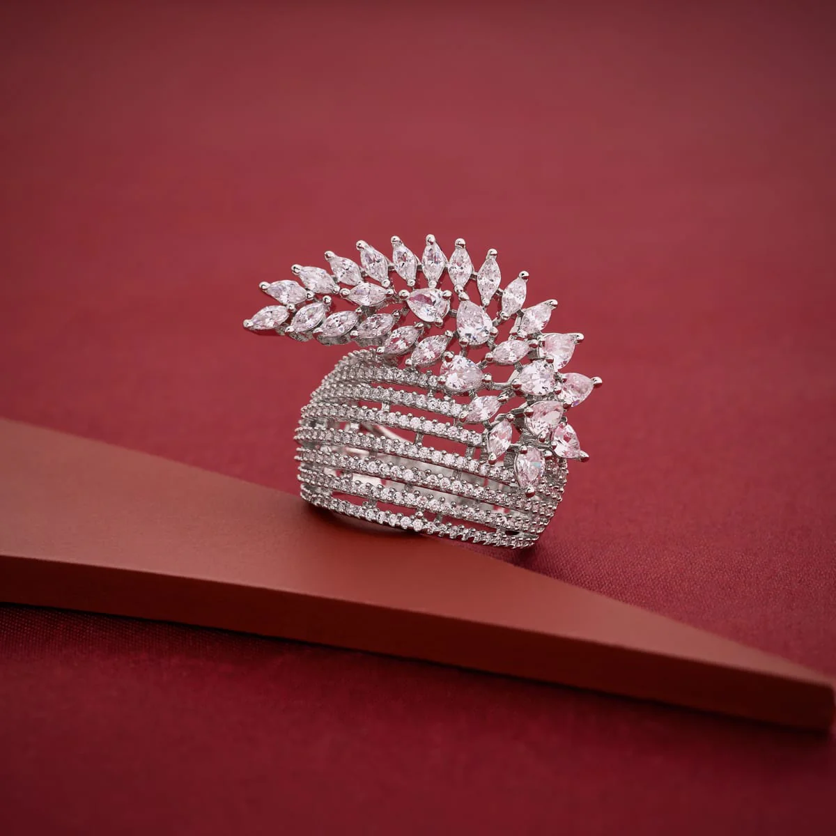 Zircon Finger Ring 197842 - Image 2