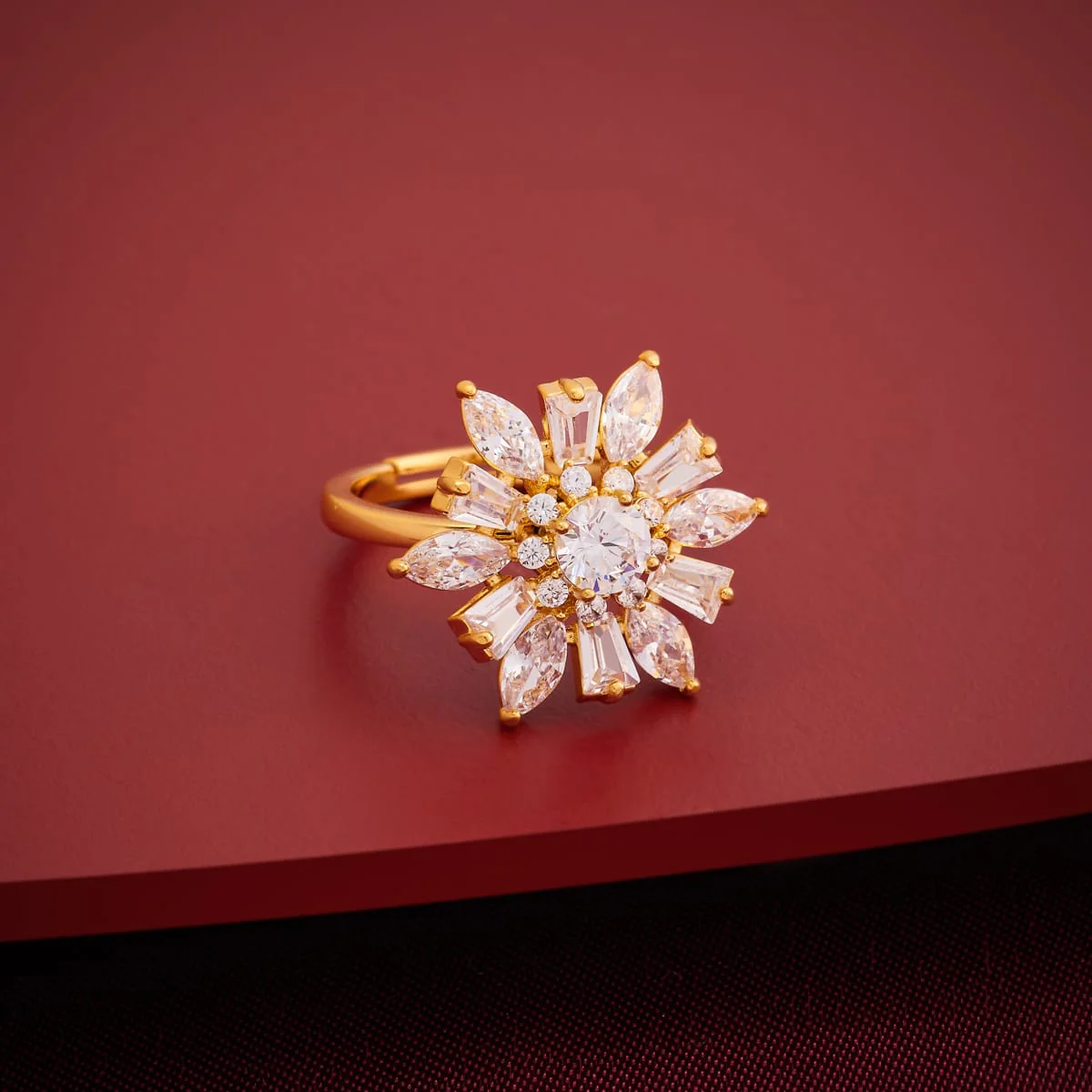 Zircon Finger Ring 197984 - Image 2