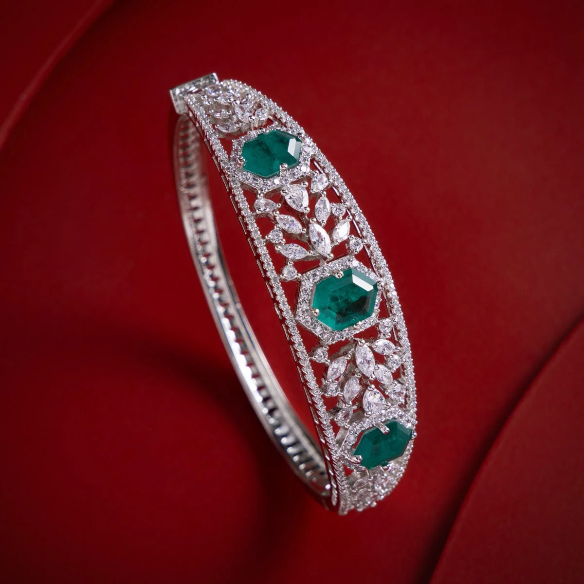 Zircon Kada 182042 - Image 14