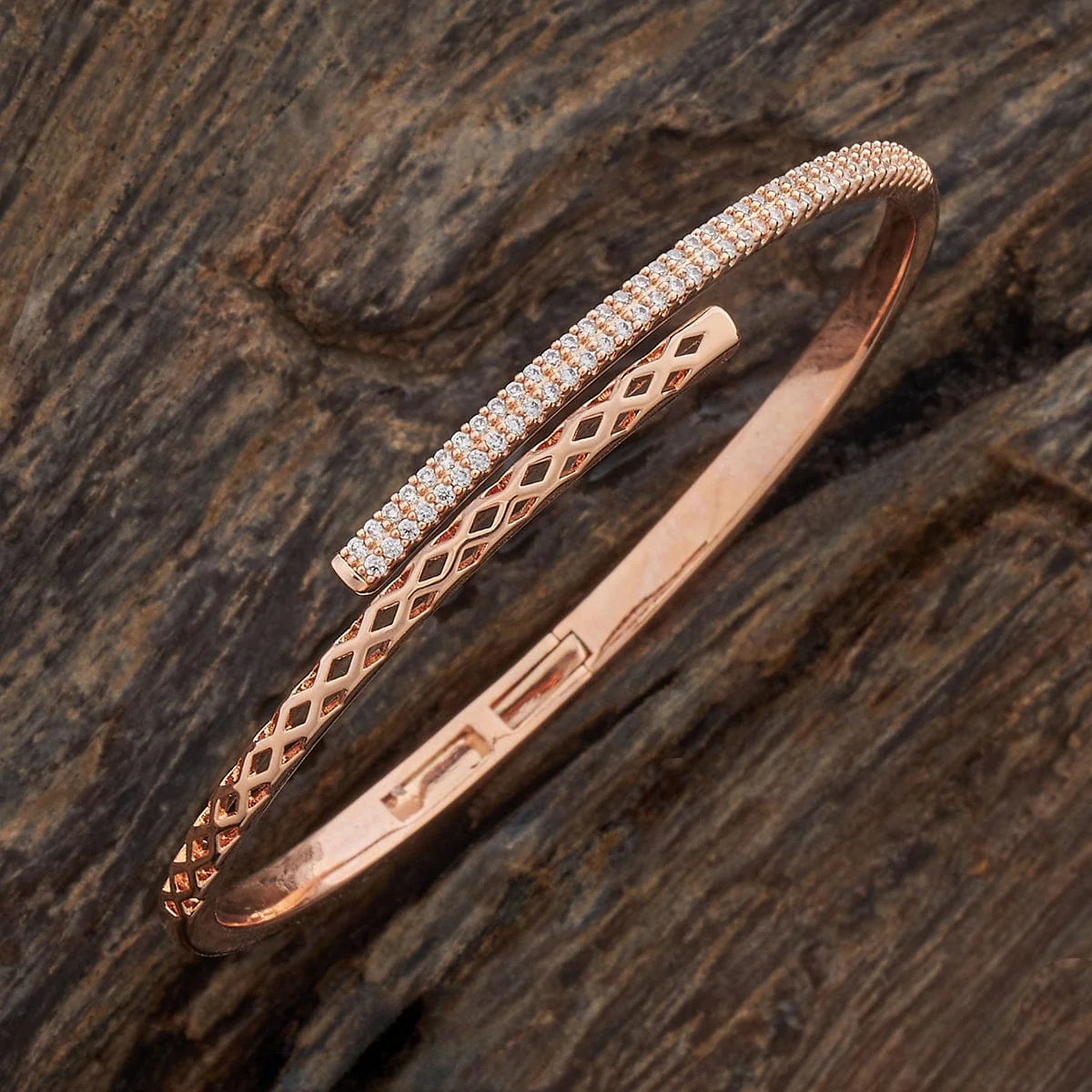 Zircon Kada 184643 - Image 9