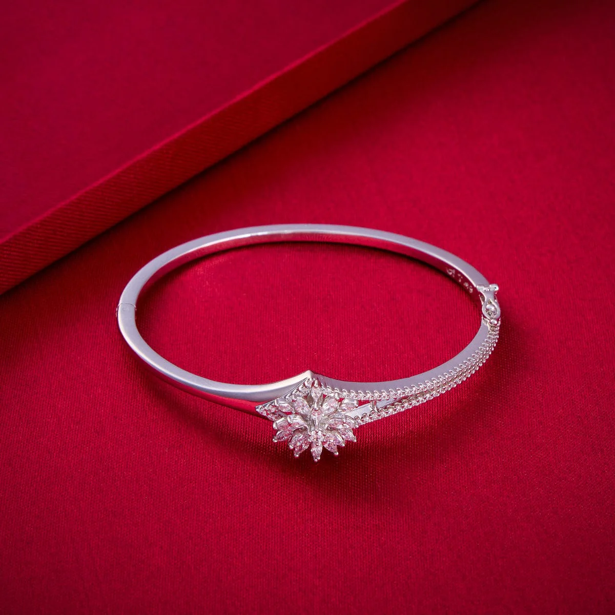 Zircon Kada 187680 - Image 6