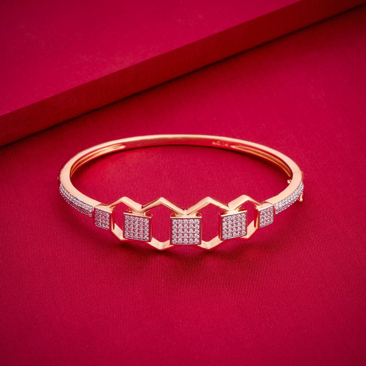 Zircon Kada 187681 - Image 2