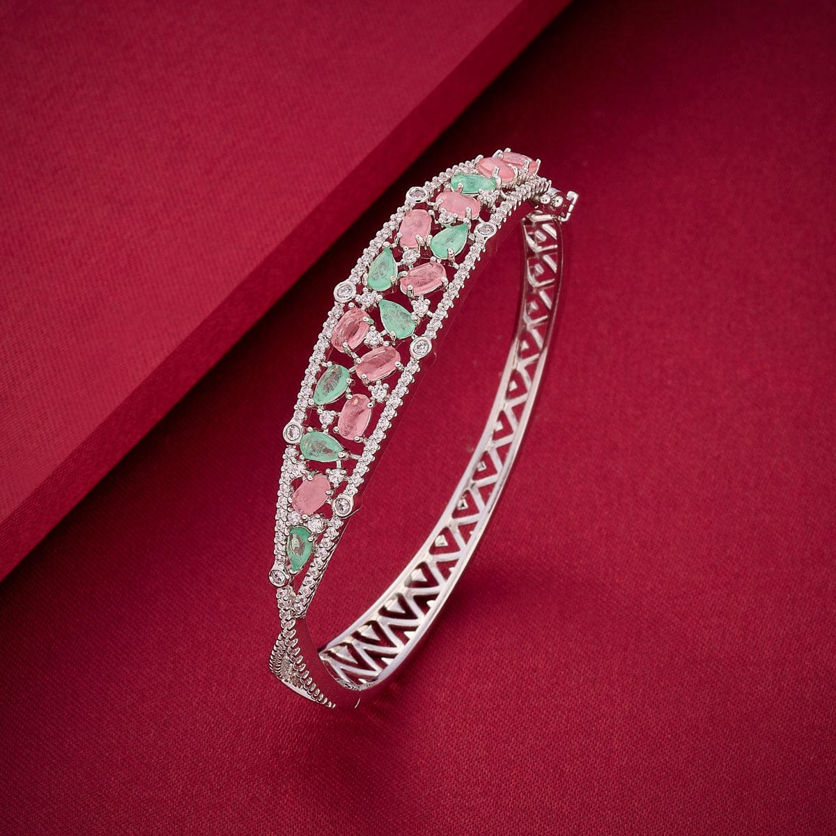 Zircon Kada 189248 - Image 19