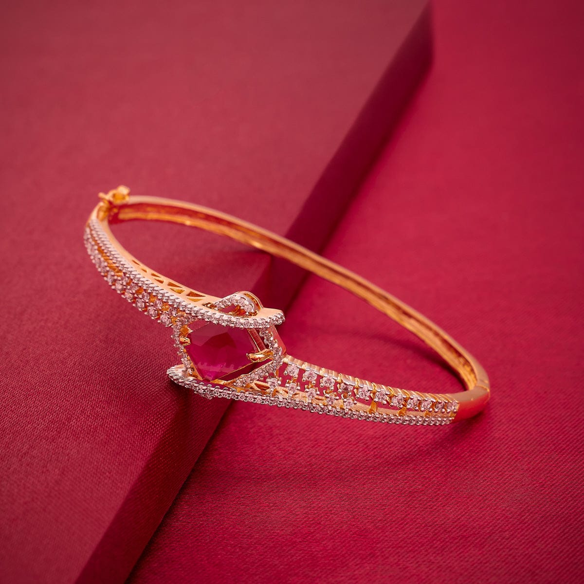 Zircon Kada 190982 - Image 2