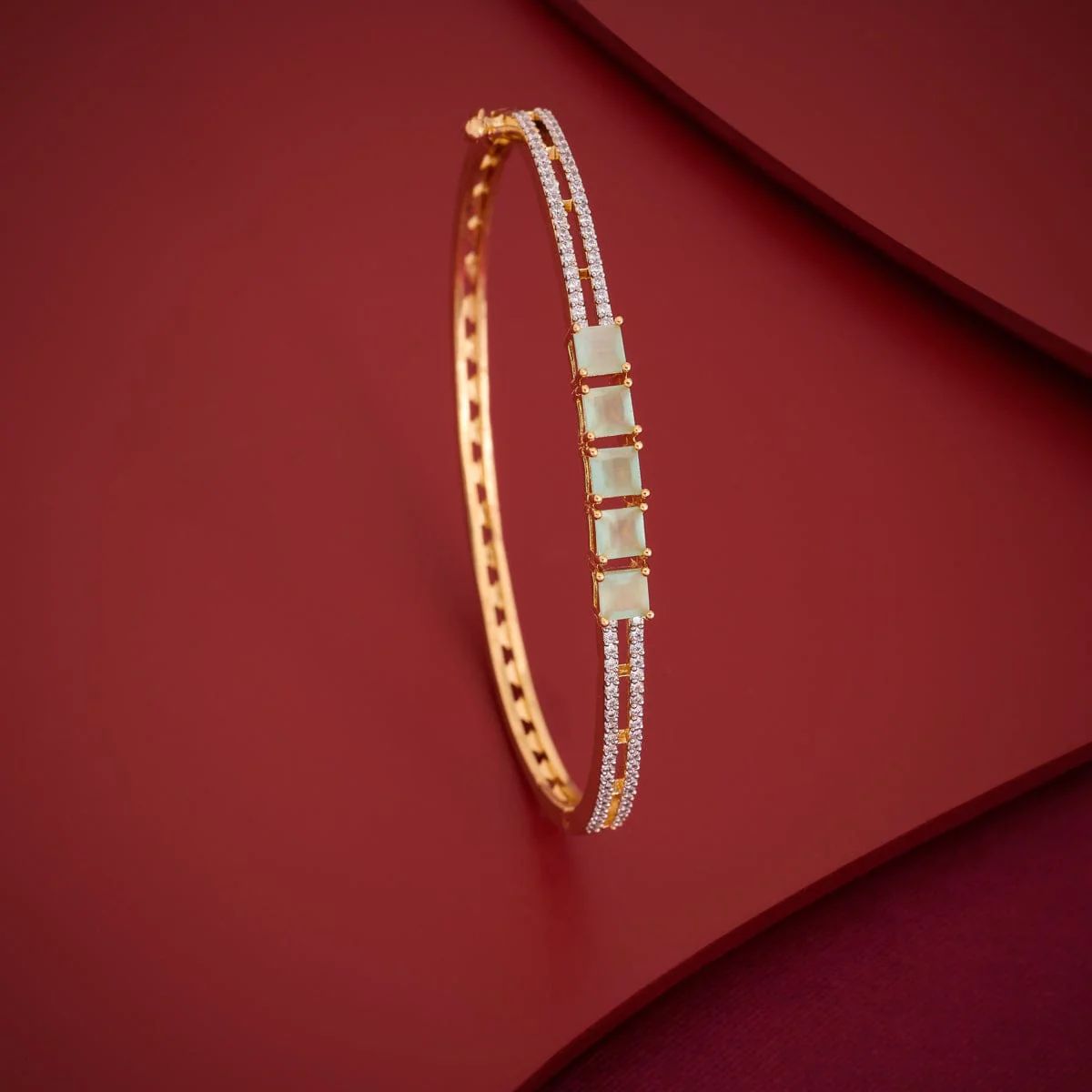Zircon Kada 194076 - Image 31