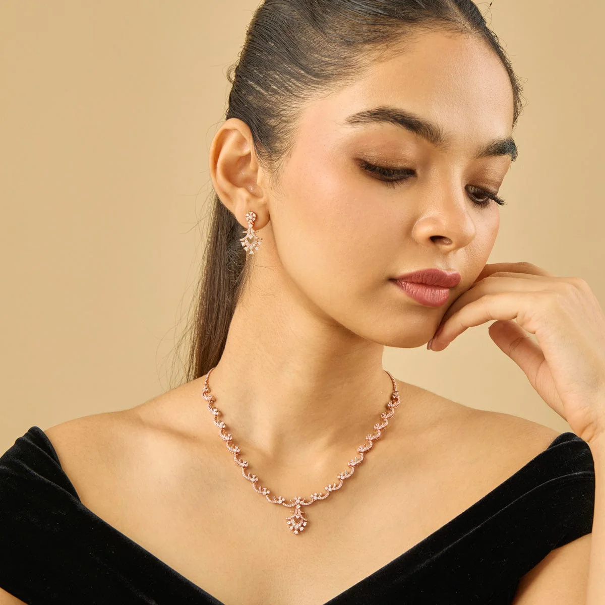 Zircon Necklace 186570 - Image 13