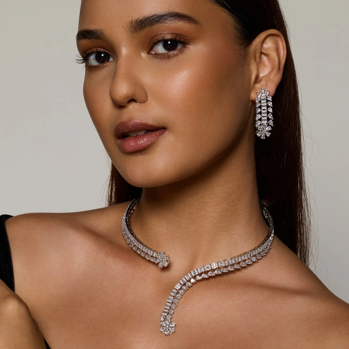 Zircon Necklace 190403 - Image 7