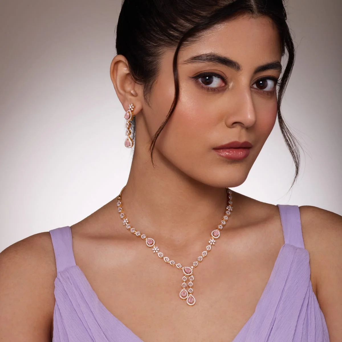 Zircon Necklace 190826 - Image 13