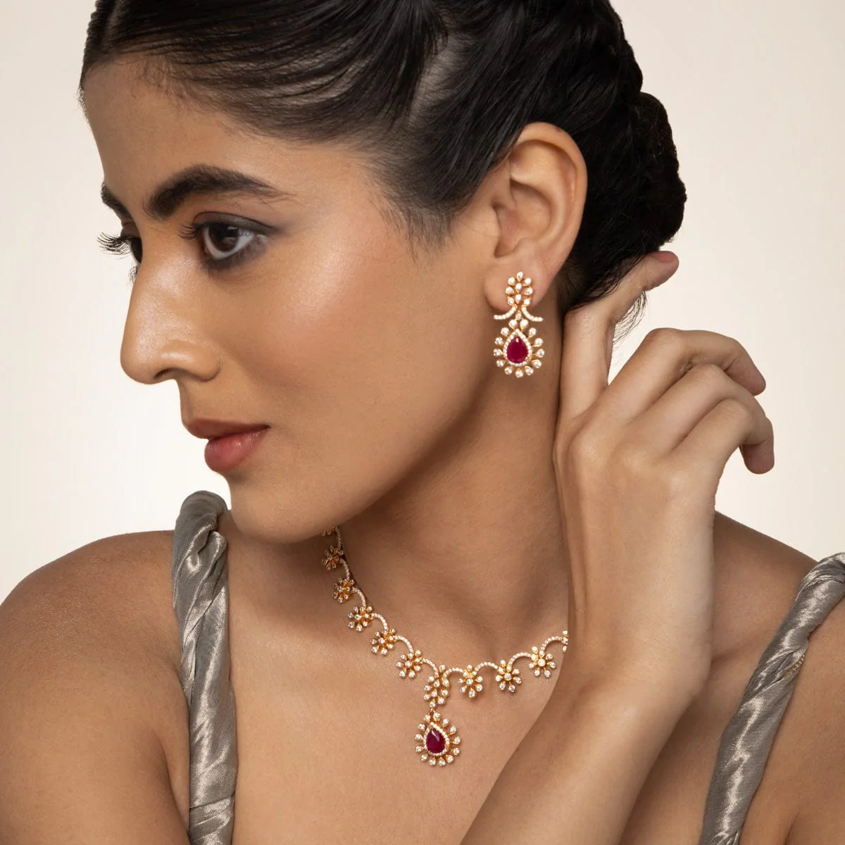Zircon Necklace 190919 - Image 3